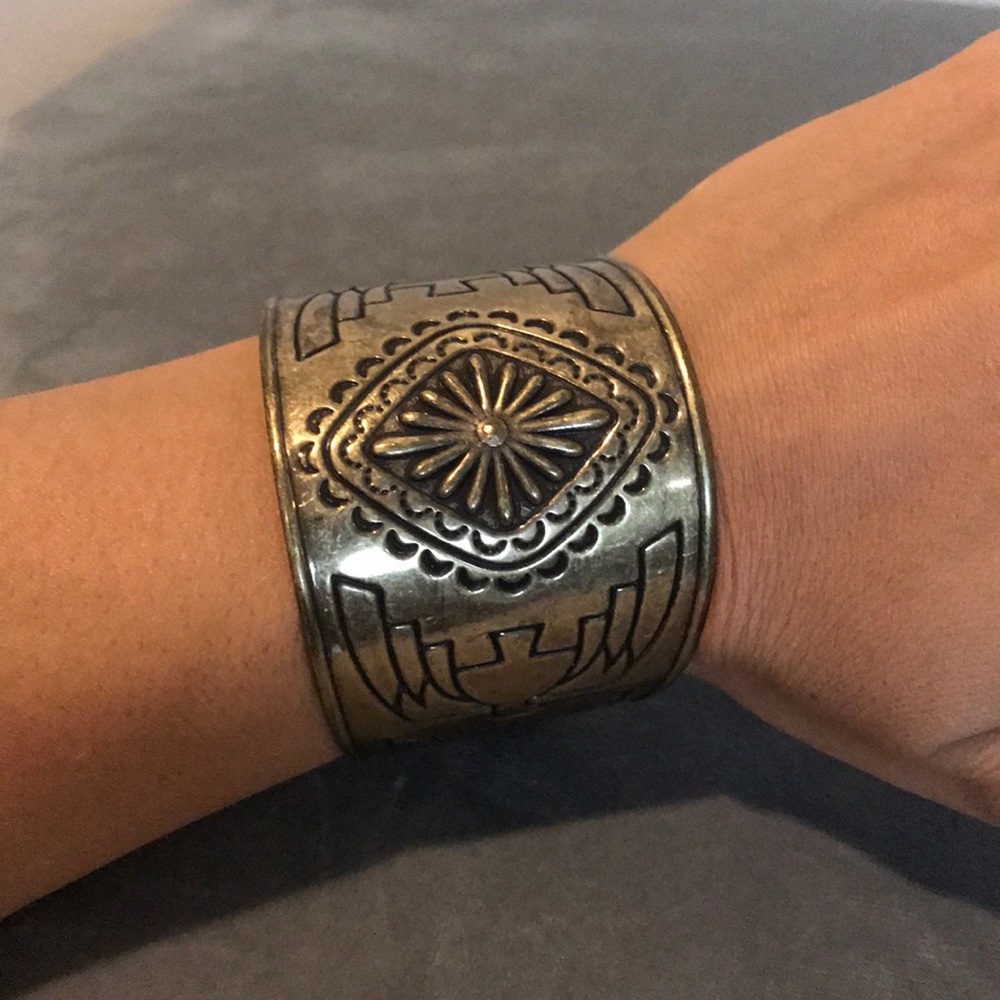 Cuff bracelet